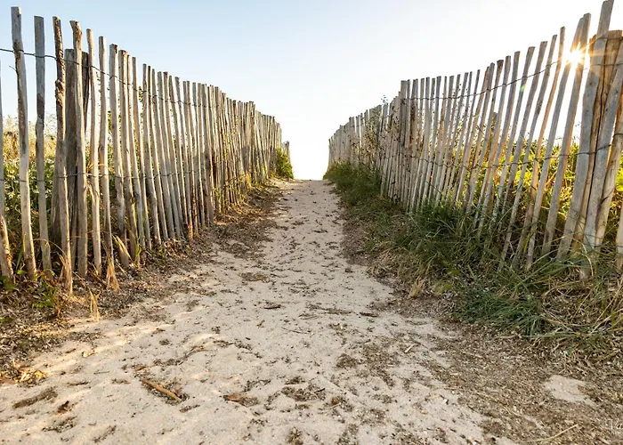 Front De Acces Presqu'ile De Giens-sea And Mountain Pleasure *