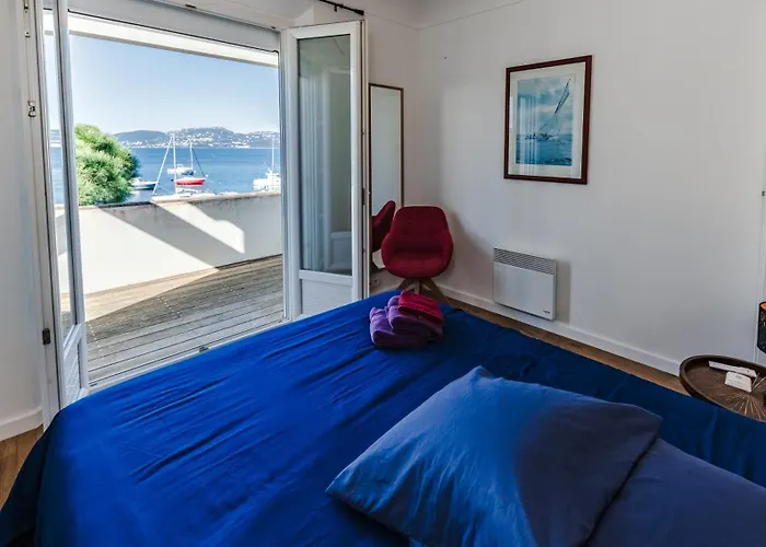 Front De Acces Presqu'ile De Giens-sea And Mountain Pleasure *