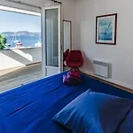 Front De Acces Presqu'ile De Giens-sea And Mountain Pleasure *