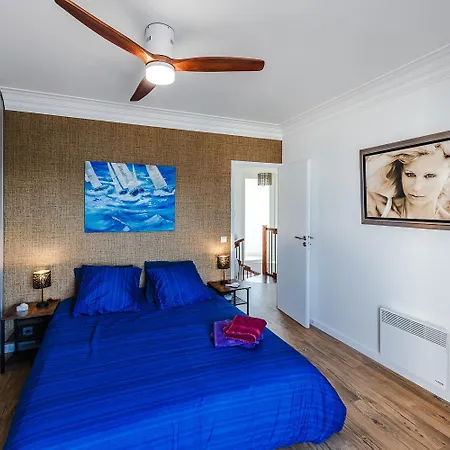 Front De Acces Presqu'ile De Giens-sea And Mountain Pleasure *