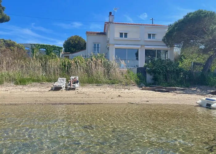 Front De Accès Presqu'île De Giens-sea&mountain Pleasure * Hyères