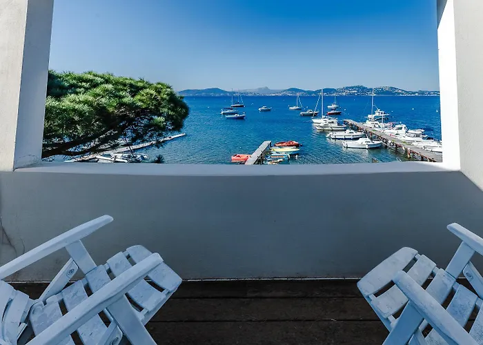 Front De Accès Presqu'île De Giens-sea&mountain Pleasure